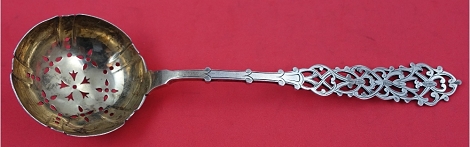 Pea Spoon GW pierced 8 5/8